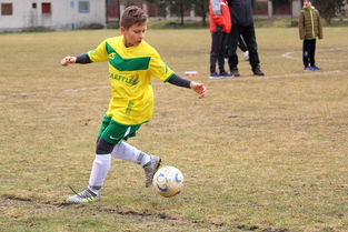 爱游戏app安装-中国足球联赛加大反暴力行为处罚力度，中国足球反黑风暴